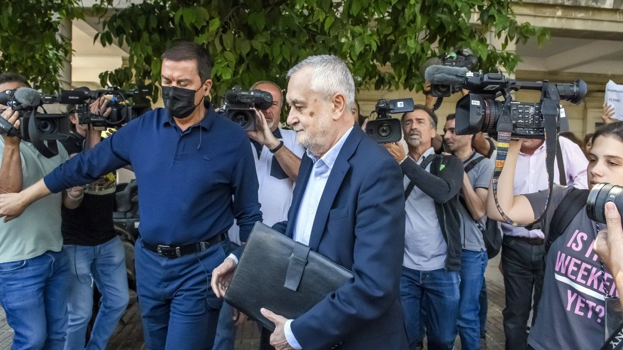 El Gobierno empieza a tramitar los indultos de los ex altos cargos del ...