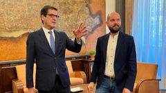 El alcalde de Porto, Rui Moreira, con Iv�n Puentes este jueves en la ciudad portuguesa