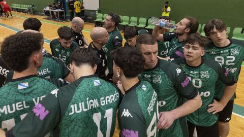 La plantilla del Balonm�n Club Xiria, antes del encuentro ante el G�ldar Gran Canaria