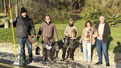 La diputada provincial Rosa Ana Garc�a, con integrantes del Grupo Naturalista H�bitat.