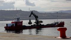 Puerto exterior de punta Langosteira.