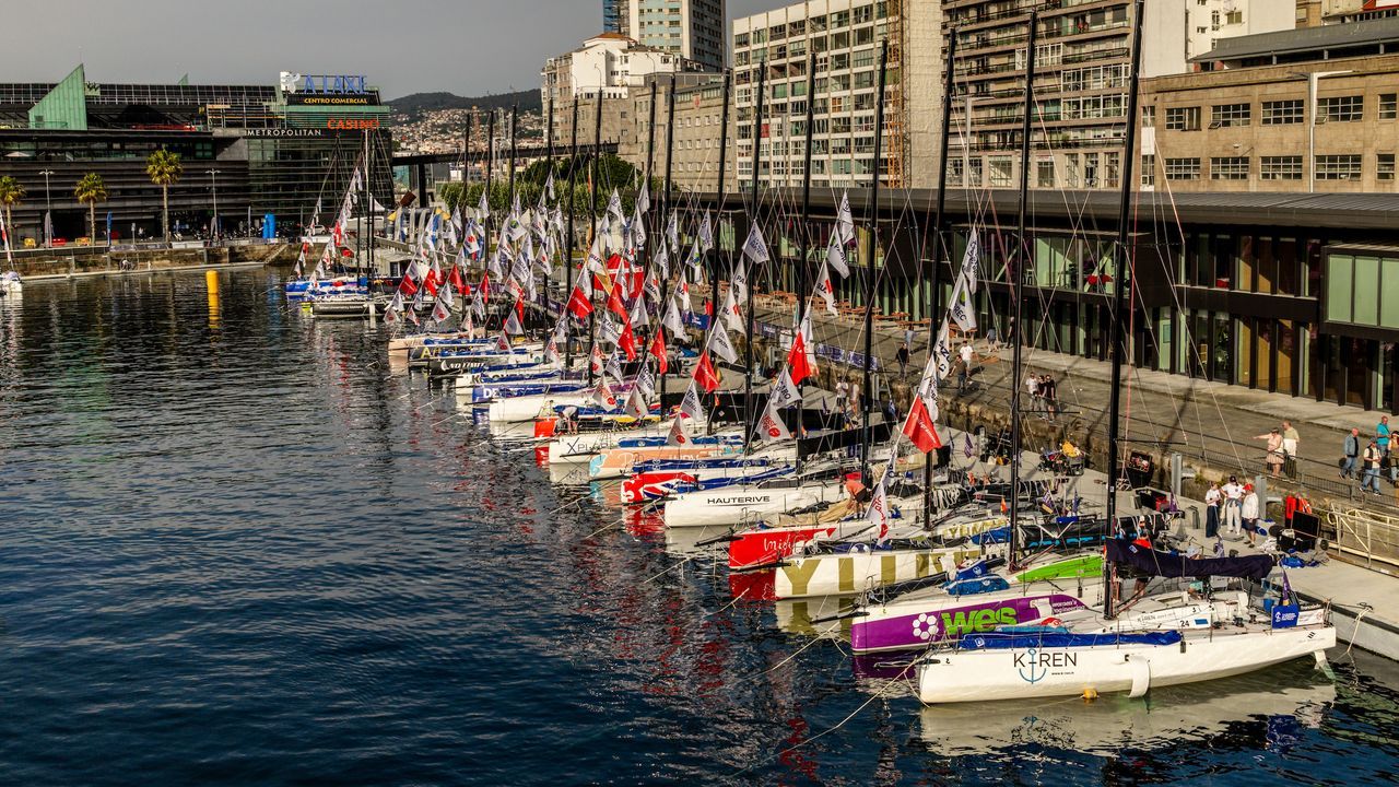 Vigo disfruta de La Solitaire du Figaro Paprec en su jornada de descanso