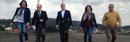 El presidente de Portos con Oliete y los ediles ceenses. 