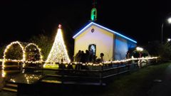 El alumbrado se encendi con una chocolatada en la capilla