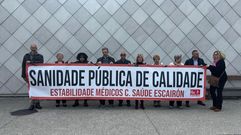El PSOE convocar&aacute; una vez a la semana protestas como la de este jueves frente al centro de salud de Escair&oacute;n