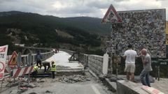 Ingenieros chinos colaboran para modernizar el puente sobre el ca��n del Tara, en Montenegro.