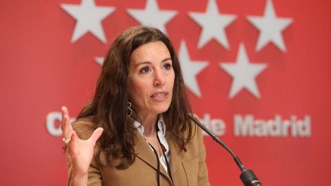 La consejera de Presidencia, Eugenia Carballedo, durante una rueda de prensa hoy