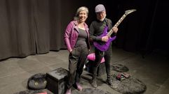 <span lang= gl >Vero Rilo e Luis Iglesias presentaron no Elma o espect�culo��Chaves invisibles�, sobre Bego�a Caama�o</span>