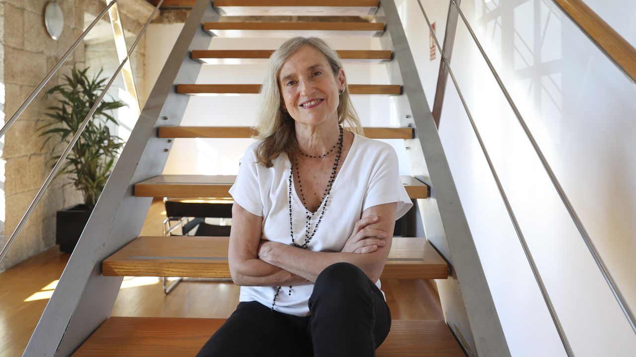 Elena Vozmediano, crítica de arte: «La nueva dirección del CGAC culmina la toma de control del museo por la consellería»
