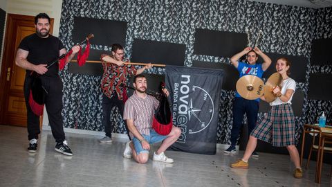 Algúns dos membros da banda de gaitas Nova Era