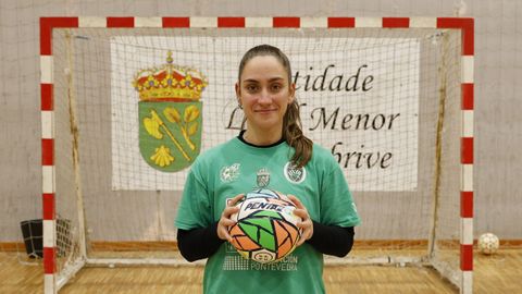 Arruti combina la preparaci&oacute;n de oposiciones como psic&oacute;loga con el f&uacute;tbol sala.