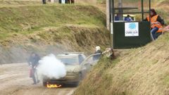 El autocros de Carballo se baa en barro