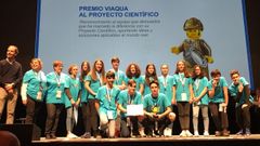 En la imagen, el equipo del colegio Atios de Valdovi�o