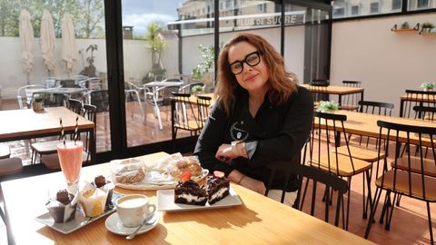 Desde la terrada del Plus de Sucre se puede disfrutar de las mejores vistas del atardecer en Cambados