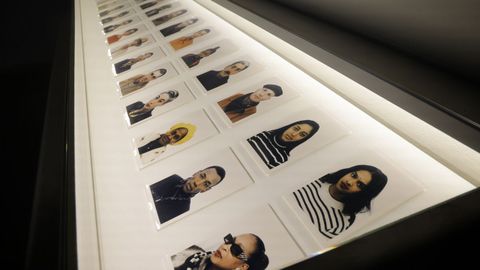 Ciudadanos an�nimos retratados por Roversi en un fotomat�n de Par�s