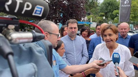 La presidenta de Foro Asturias, Carmen Moriy�n, en su visita a la Feria de Muestras