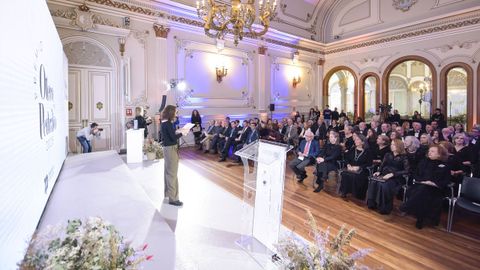 Instantes previos de la ceremonia de entrega del Premio Otero Pedrayo