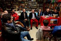La presentaci�n se realiz� en la Librer�a Bra�as Verdes.