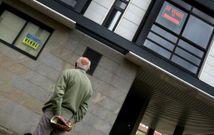 La rebaja del eur�bor ha abaratado las nuevas hipotecas que se suscriben.