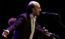 Carlos N��ez da esta noche su primer concierto en el Gai�s rindiendo homenaje a Lomax. 