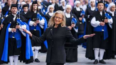 La premio Princesa de Asturias de la Comunicación en el 2013, es hija de un piloto de las Fuerzas Aéreas de los Estados Unidos y de una bailarina.