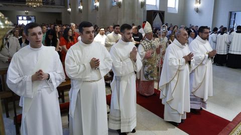 iglesia del Seminario Mayor de Ourense durante la ordenaci�n de tres nuevos sacerdotes.