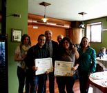 Los ganadores del premio gastron�mico, junto al alcalde de Ver�n.