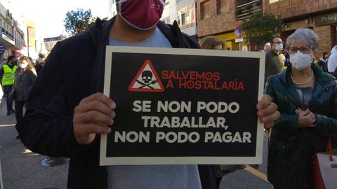 Cartel que portaba este s�bado uno de los participantes en la concentraci�n celebrada en Foz