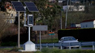 Radar en la carretera que une Cambre y Oleiros.