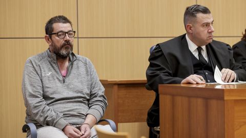 El parricida de Sueca, Antonio A. C., de 47 a�os, en el juicio en el que fue declarado culpable de asesinato y otros cuatro delitos, entre ellos maltrato f�sico y psicol�gico