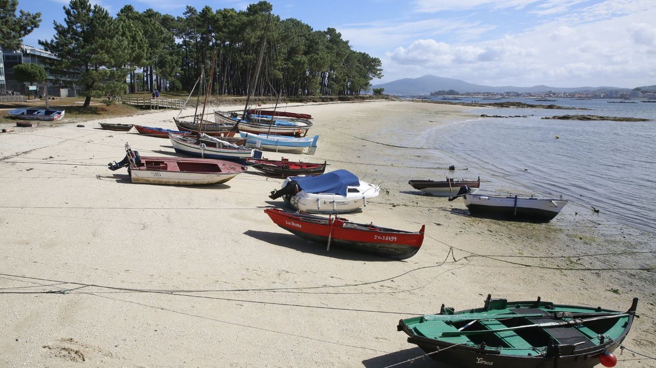 Una barrera de vigas protegerán el pinar del Cabodeiro de la erosión marítima