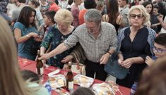 Imagen de la degustaci�n popular de salm�n del pasado a�o en A Estrada. 