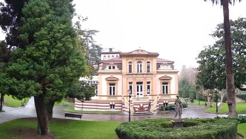 La casa Villa Julia (luego Villa Magdalena) en Oviedo, obra del arquitecto y urbanista Juan Miguel de la Guardia para el acaudalado Victoriano G. Campomanes