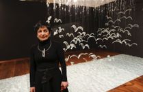 Julia Ares explica que el mar es una tem�tica presente en su obra desde sus inicios. 