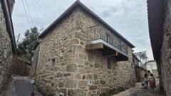 Casa en la aldea de Sabucedo restaurada por el Concello de Verea para alquiler social.