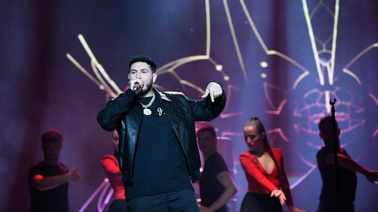 En la imagen, Omar Montes durante un concierto. 