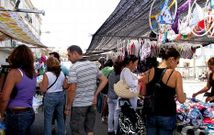 Los controles se intensificar�n en el mercadillo para que todos los puestos est�n en regla. 