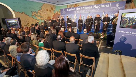 Sorteo de la Lotera Nacional en la Escuela Naval de Marn