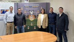 Gonz�lez, Pumar, Su�rez, Luengo y Vila en el transcurso de la presentaci�n del campamento de verano. 