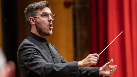 Javier Fajardo, de 32 aos, est embarcadoactualmente en diversosproyectos musicales en diferentes lugares de Espaa, Suiza o Chile