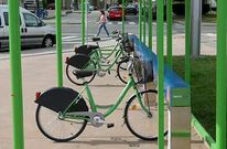 Imagen de una de las estaciones de bicis de la plaza de A G�ndara.