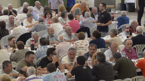 Comida de la tercera edad de Guntn 