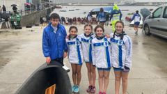 Representantes del Club de Remo Celeiro en la regata del s�bado.