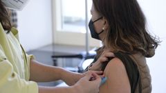 El s�bado se vacunaron con AstraZeneca 309 personas en el hospital de Barbanza y 1.648 en la Cidade da Cultura