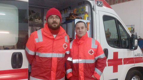 Samuel Gonz�lez y Juan Carlos Cocera, dos de los voluntarios del dispositivo �Ola de fr�o� de Avil�s.Samuel Gonz�lez y Juan Carlos Cocera, dos de los voluntarios del dispositivo �Ola de fr�o� de Avil�s