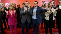 El secretario general del PSdeG y candidato a la presidencia de la Xunta, Gonzalo Caballero (2d) y el presidente del Principado de Asturias, Adri�n Barb�n (3d) y la alcaldesa de Lugo, Lara M�ndez(d) participan en una jornada dedicada al reto demogr�fico y a las pol�ticas p�blicas en Lugo este lunes