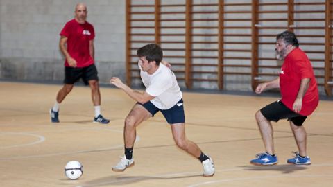 PARTIDO DE FUTBOL ENTRE EL PP Y EL PSOE DE PONTEVEDRA
