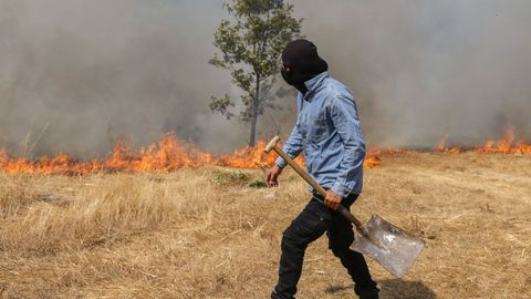 La lucha contra el fuego en Monterrei