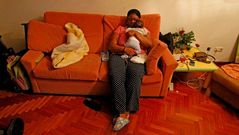La madre y uno de sus hijos, tras el secuestro