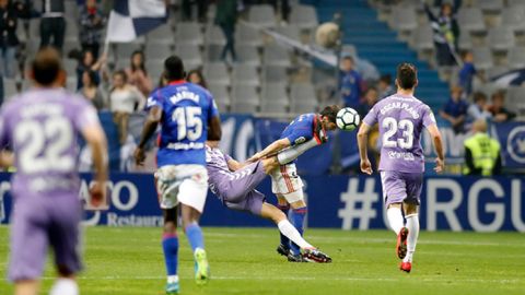 Forlin Mata Real Oviedo Valladolid Carlos Tartiere.Accion entre Forlin y Mata que termino con amonestaci�n para el argentino por protestar